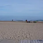 Artiamis De Playa De Apartman *
